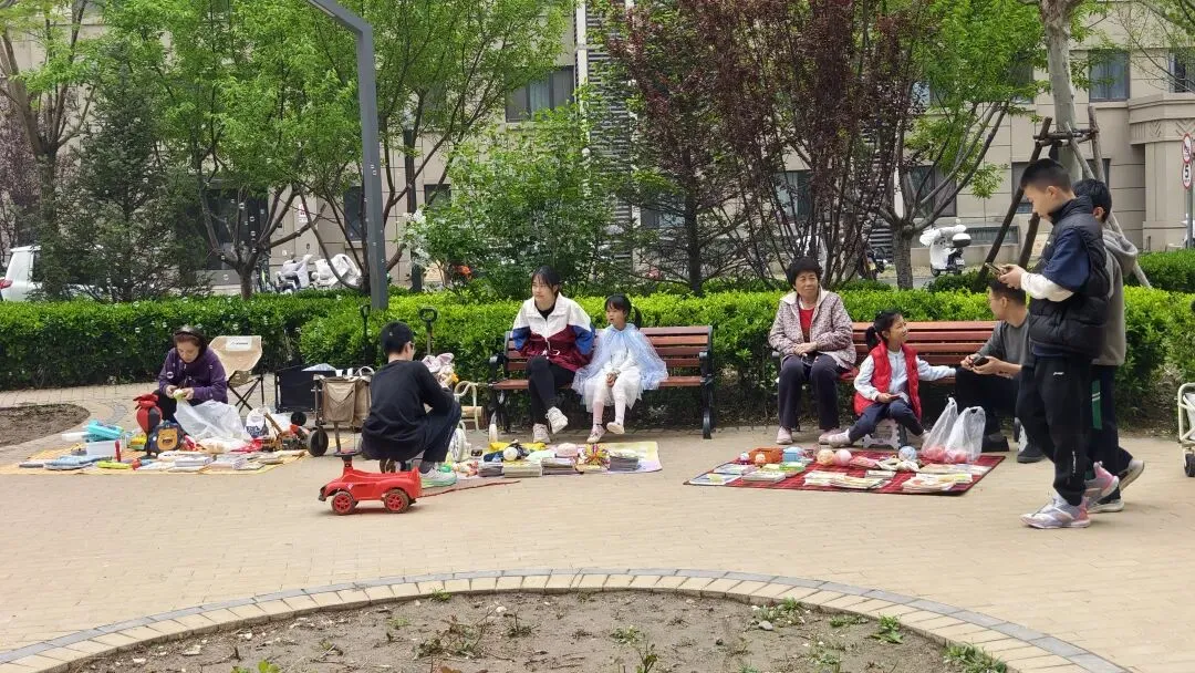 第一届恒泰家园跳蚤市场活动圆满落幕!