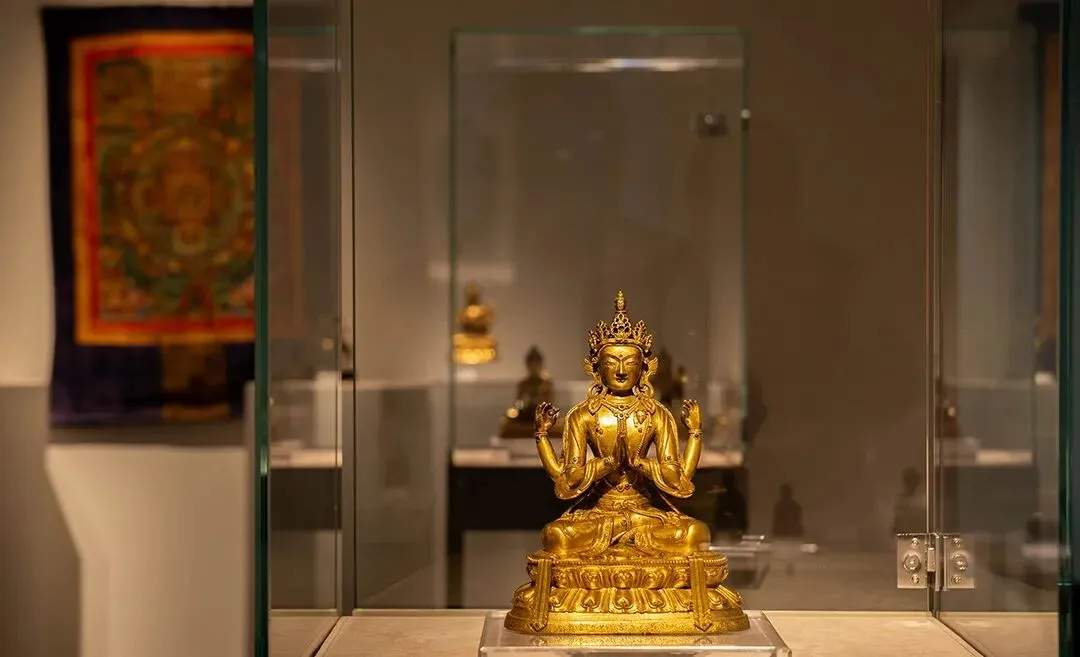 冰火两重天!市场疯狂撕裂:普品死、高货疯,2026香港将引爆民藏变现终极狂潮!赤裸裸的现实!香港民藏变现将掀起资本血拼!