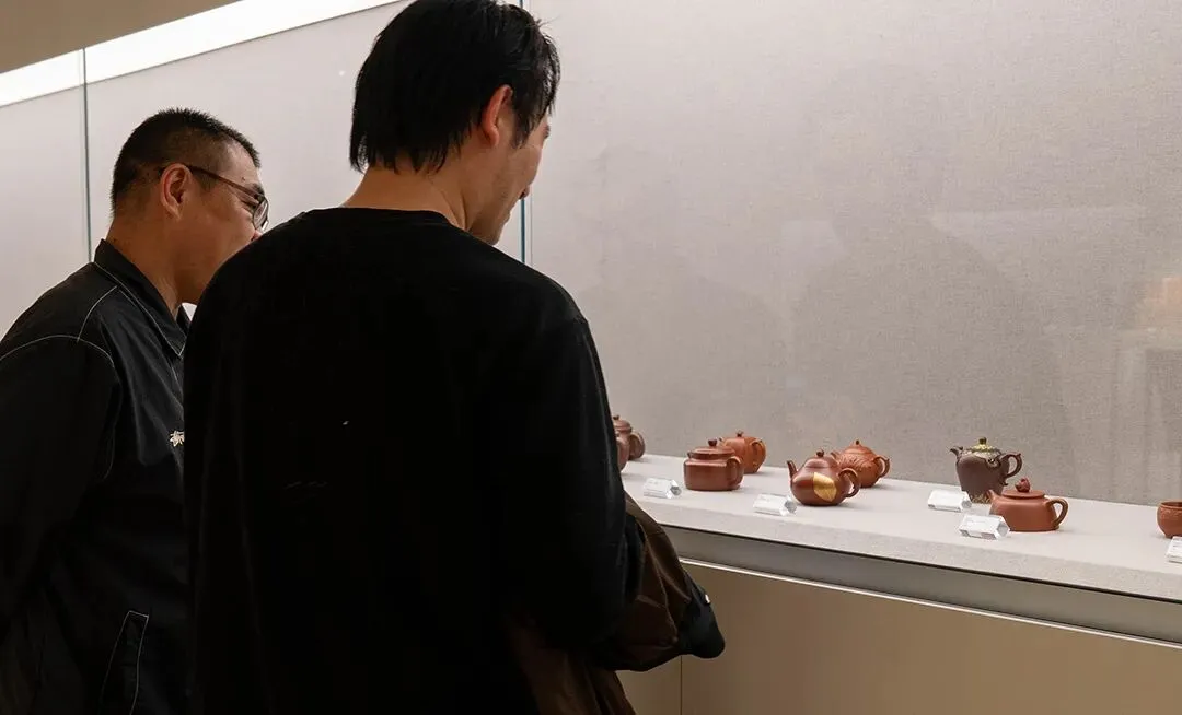 冰火两重天!市场疯狂撕裂:普品死、高货疯,2026香港将引爆民藏变现终极狂潮!赤裸裸的现实!香港民藏变现将掀起资本血拼!