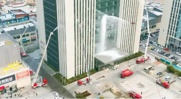 系留无人机消防车:实战演练&海外市场双突破