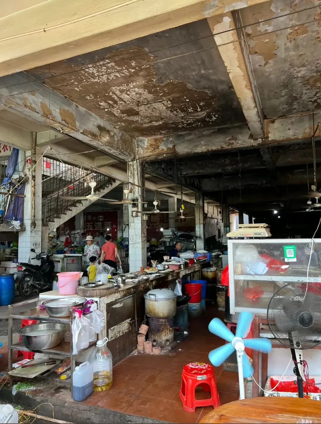 小镇上的塘缀市场