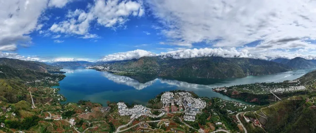 金沙江畔蕉香急盼,大崇市场诚邀客来——白鹤滩搬迁后,万亩蕉园待收购