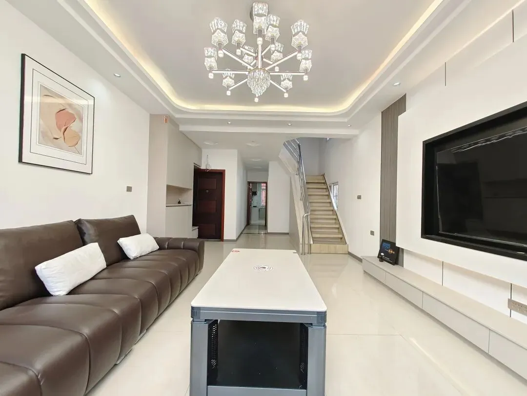 出售】双水市场监督管理局对面步梯这4楼,120.36㎡三室两厅两卫复式楼,精装修关门卖,证件齐全可按揭,随时看房