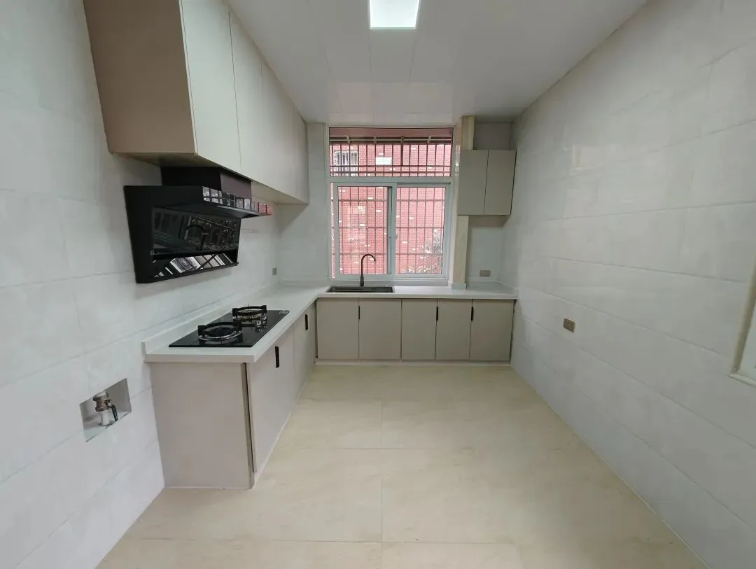 出售】双水市场监督管理局对面步梯这4楼,120.36㎡三室两厅两卫复式楼,精装修关门卖,证件齐全可按揭,随时看房