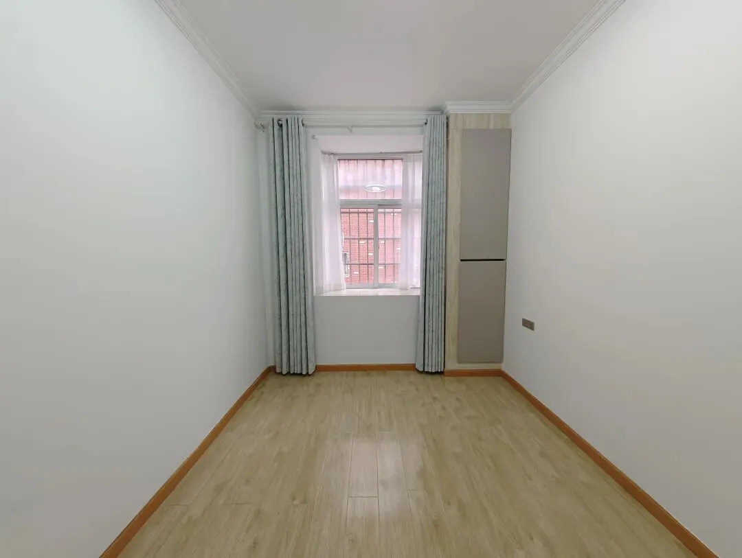 出售】双水市场监督管理局对面步梯这4楼,120.36㎡三室两厅两卫复式楼,精装修关门卖,证件齐全可按揭,随时看房