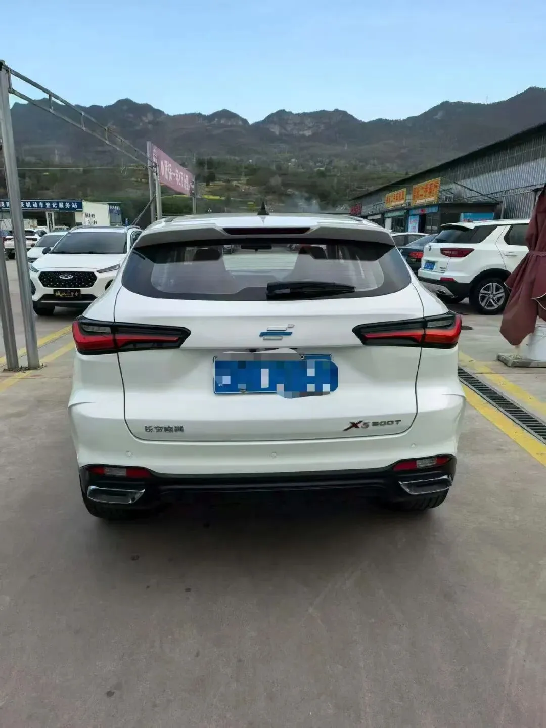 成县顺通祥合二手车市场•今日现车推荐|长安欧尚X5、奇瑞瑞虎7