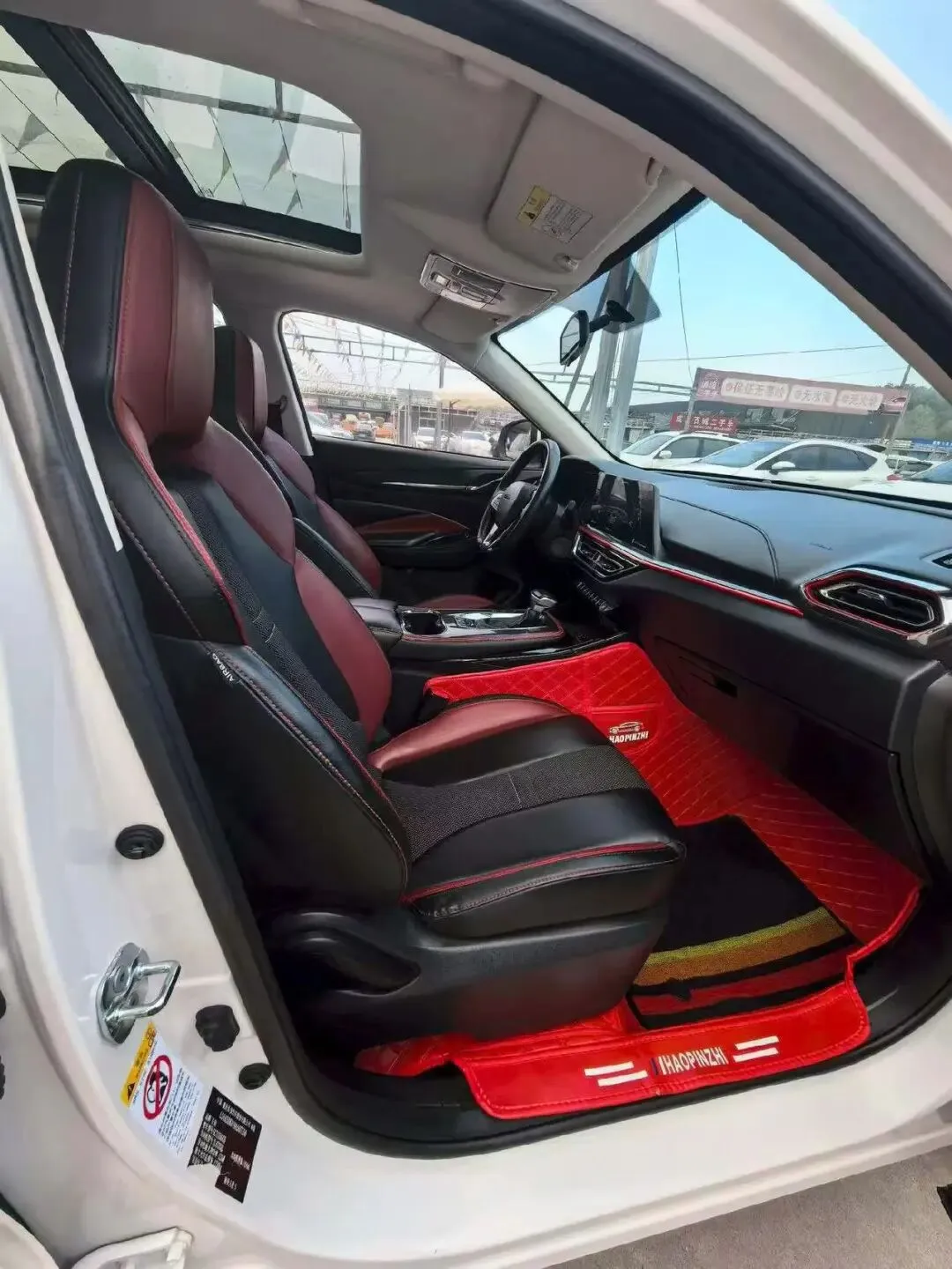 成县顺通祥合二手车市场•今日现车推荐|长安欧尚X5、奇瑞瑞虎7