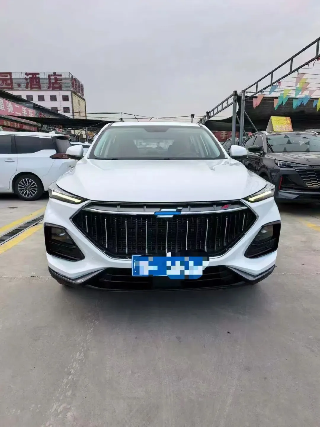 成县顺通祥合二手车市场•今日现车推荐|长安欧尚X5、奇瑞瑞虎7