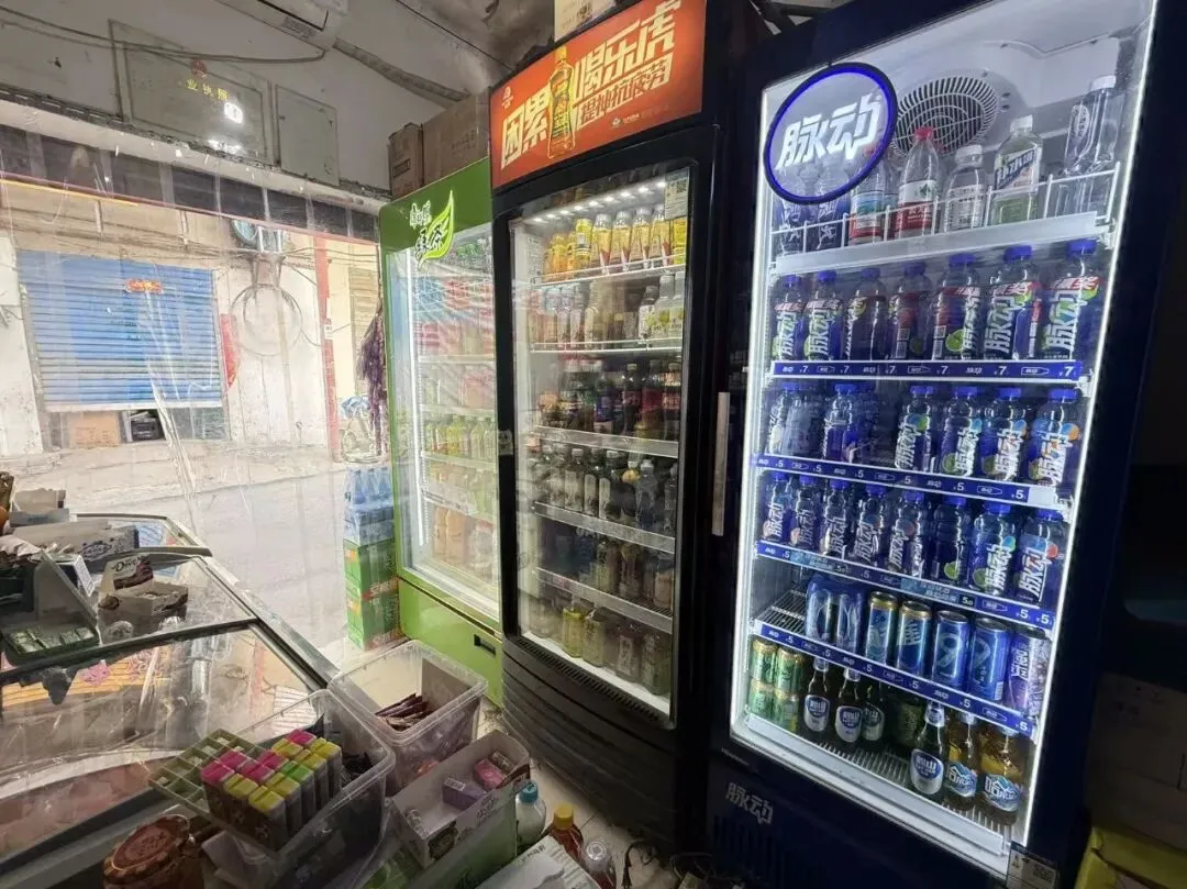 师院十二里河综合市场对面便利店转让 带烟证