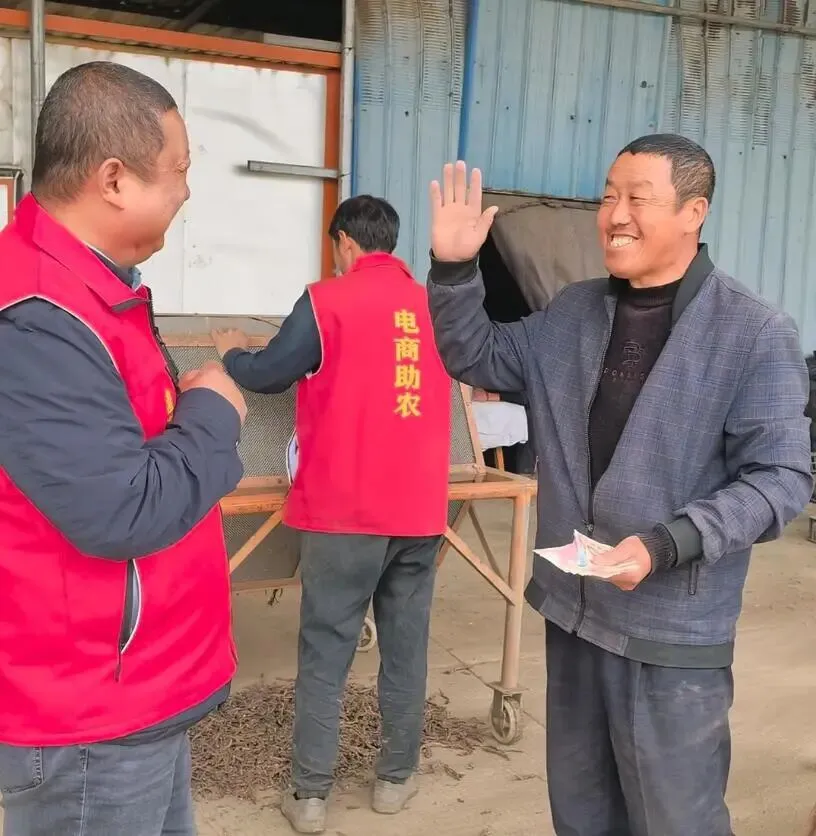 澧县火连坡镇澧淞村石菖蒲交易市场开市