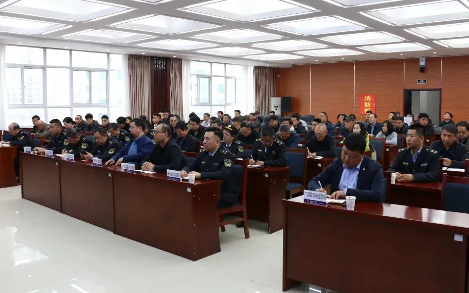 临夏州市场监管局召开全州气瓶充装单位安全约谈会