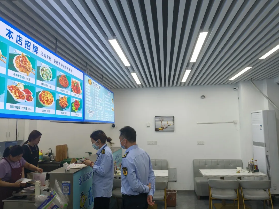 餐饮外卖店家们注意了!请自查!西陵市场监管开启 “5+2拉网” 作战模式