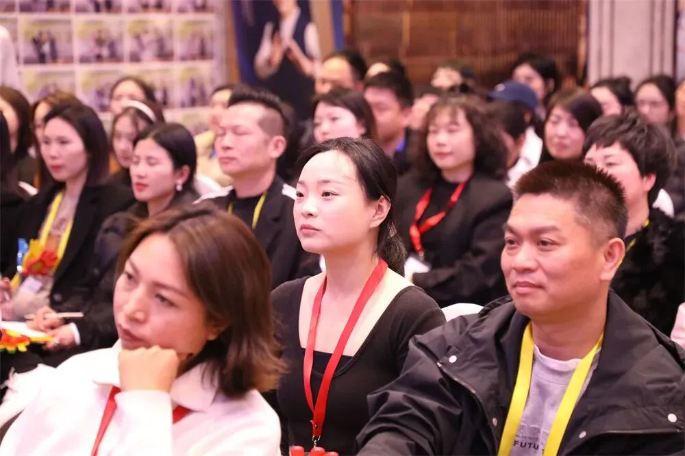 如何细致考察服装市场