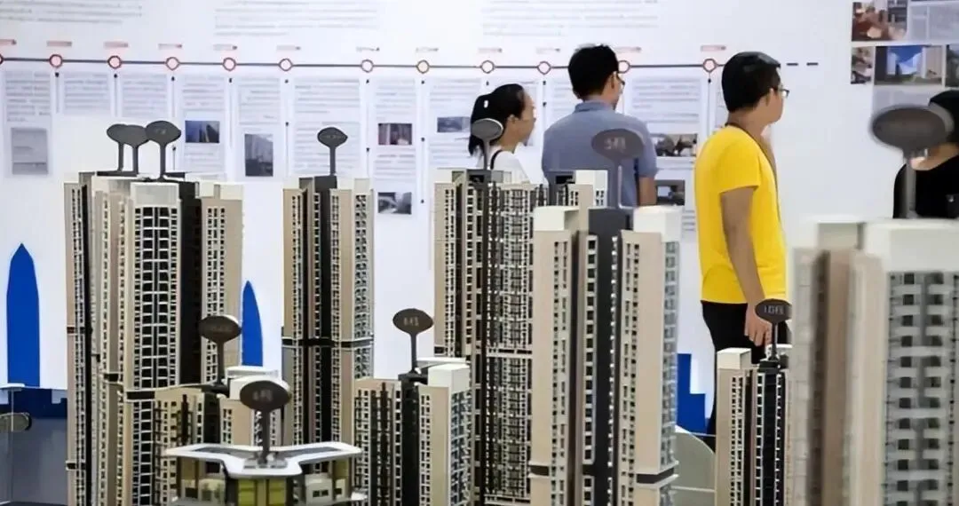 67万亿砸向市场!比08年疯狂16倍?别慌,真相藏在大国博弈里