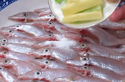 市场上这3种鱼,可能,现在是无法人工养殖的,都是野生鱼,价格便宜营养高!