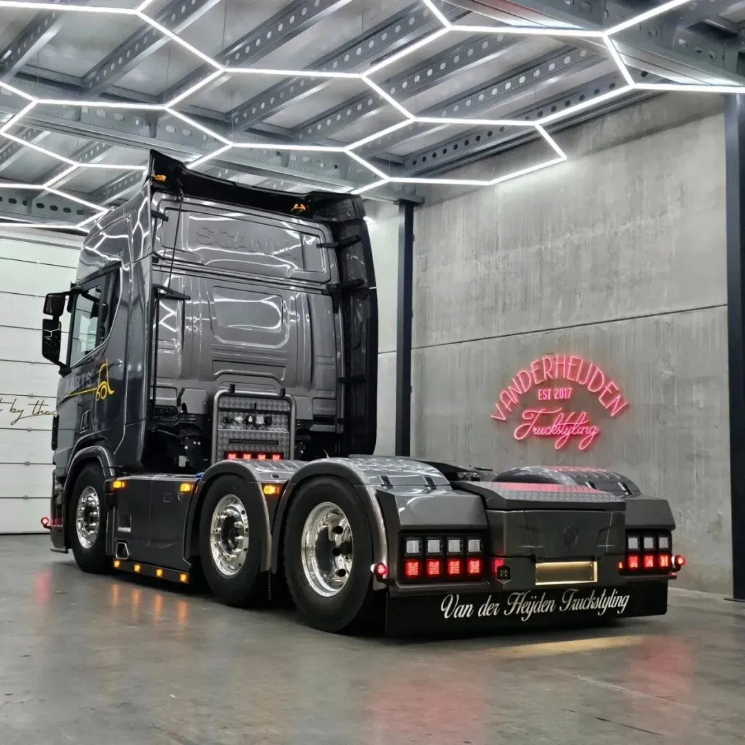 中国商用车市场五年演变:新车销量、二手市场与未来展望