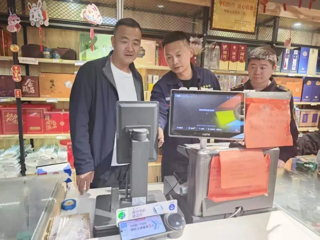 六师市场监管局综合检测检验所赴新湖农场上门检定计量器具