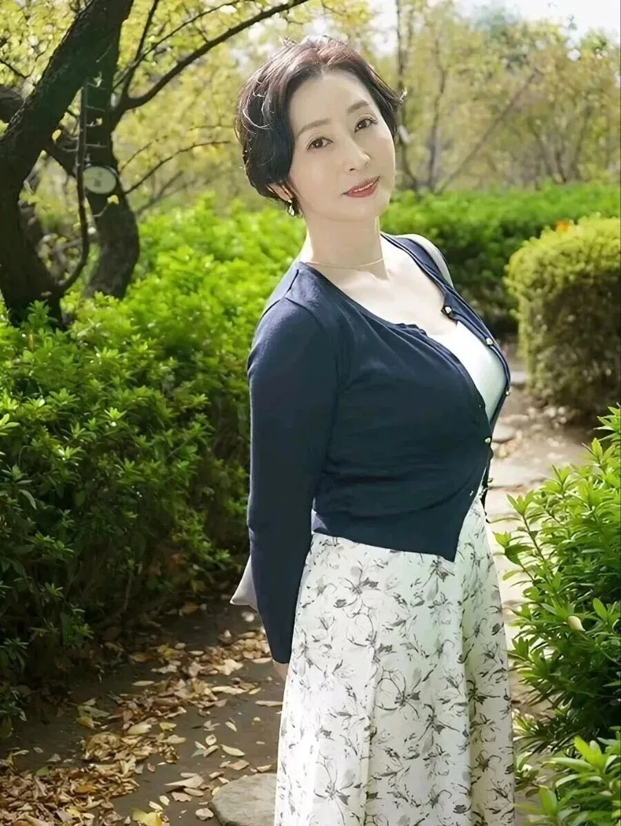 56岁跨界当演员,勇气可嘉还是话题营销?