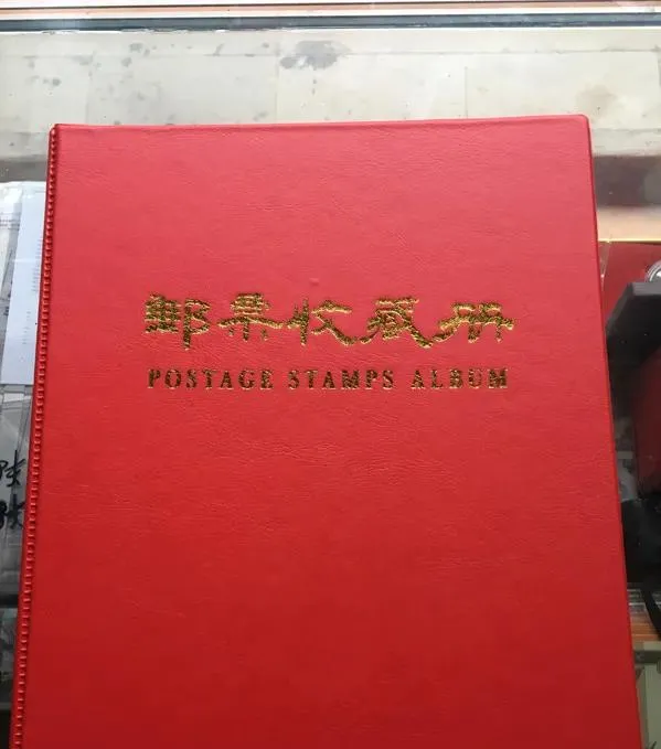 我拿着30年集邮册去马甸邮币市场,却发现集邮升值就是个笑话