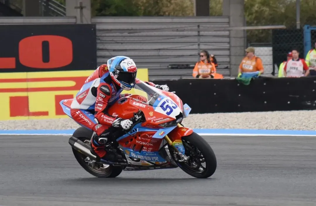 价格暴涨650%!这一市场被引爆 | 近期出现这些症状别硬扛→【4月19日周日 新闻速览一分钟】