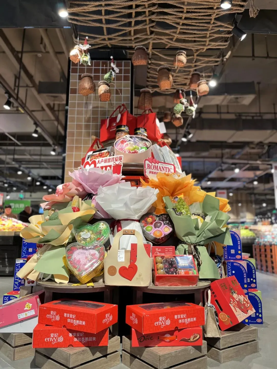 【营销指南】520-521超市爆单攻略!3天业绩翻倍秘籍,告白日这样玩,让小年轻抢着买单!