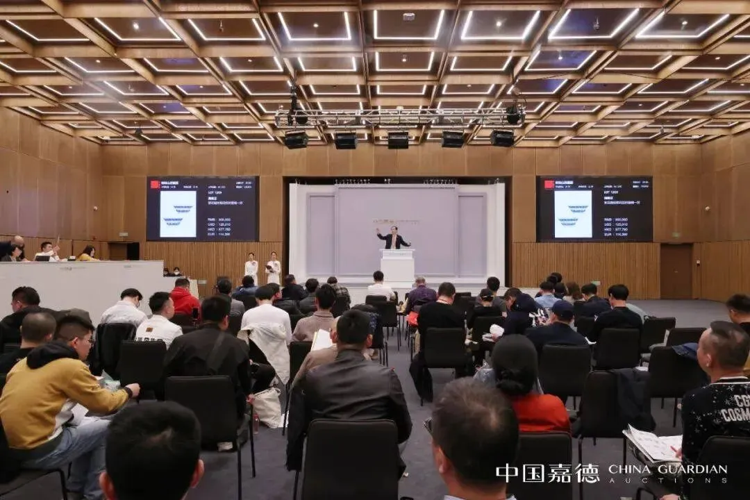 艺术品市场交易热潮开启新机遇