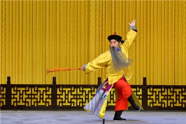 韩佳童:“十七年”国营剧团的市场导向