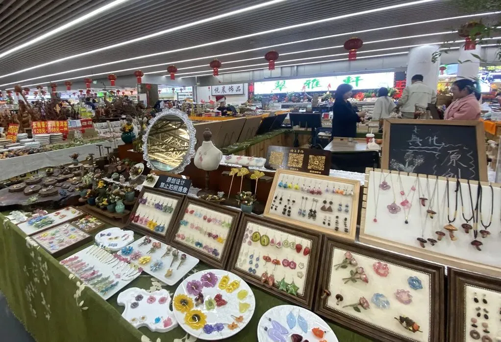 去斗南湿地和花卉市场闲逛,在昆明我学会了放松