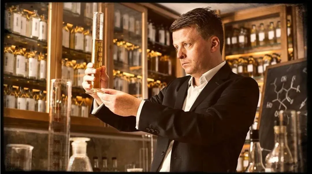 川普发疯,欧美市场变天!3000多的美国烈酒100多拿下!