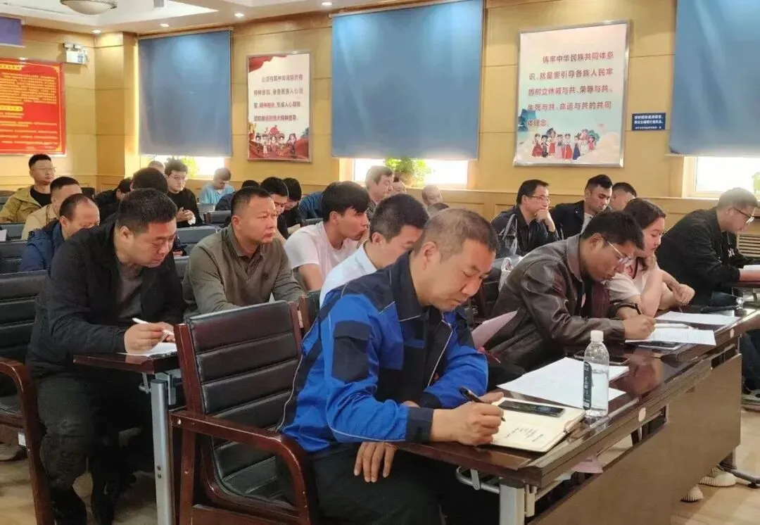 安心乘梯、舒心旅拍、放心就餐,喀什市市场监督管理局守护烟火日常