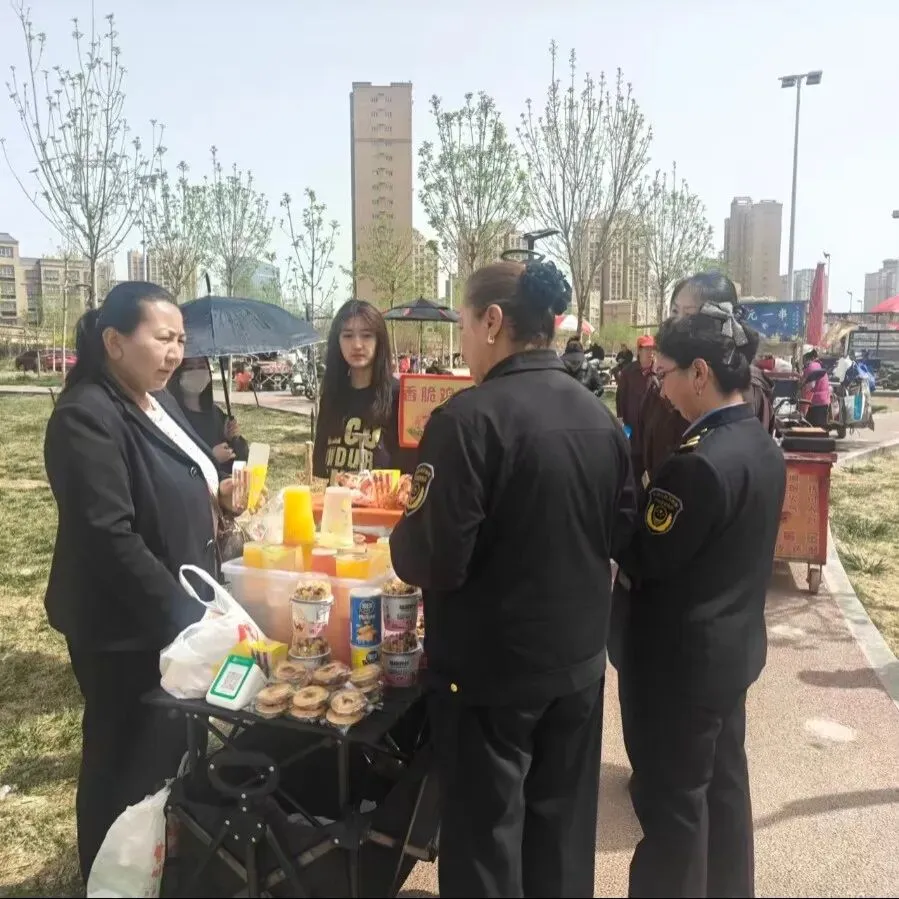 安心乘梯、舒心旅拍、放心就餐,喀什市市场监督管理局守护烟火日常