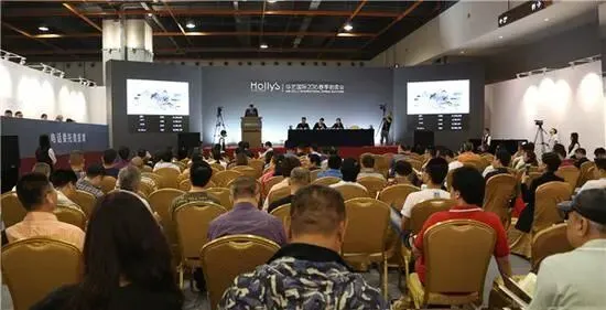 佣金之变:2026年艺术品市场的权力博弈与藏家生存法则