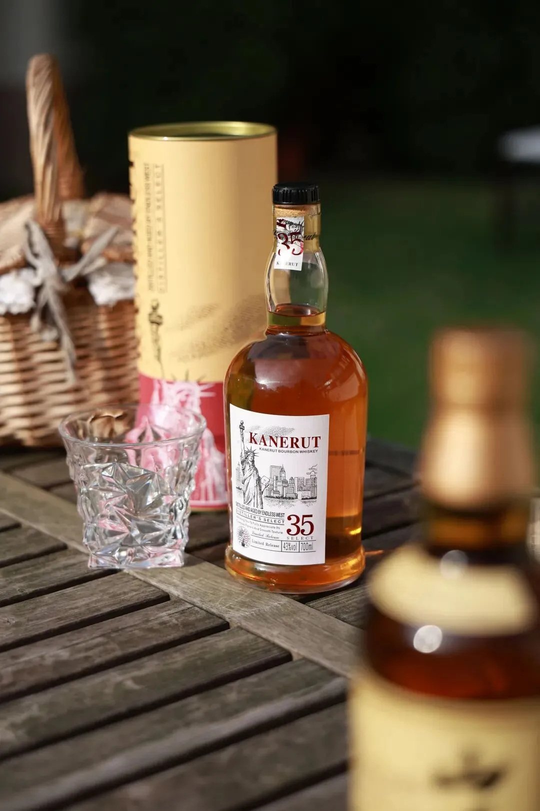 川普发疯,欧美市场变天!3000多的美国烈酒「波本威士忌」,今天100多拿下!