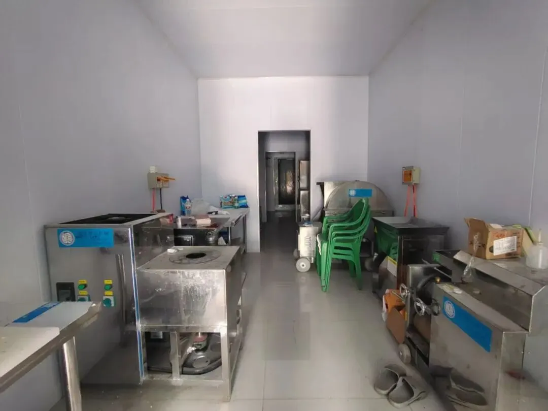 国兴农贸市场商铺转让,(可空转)