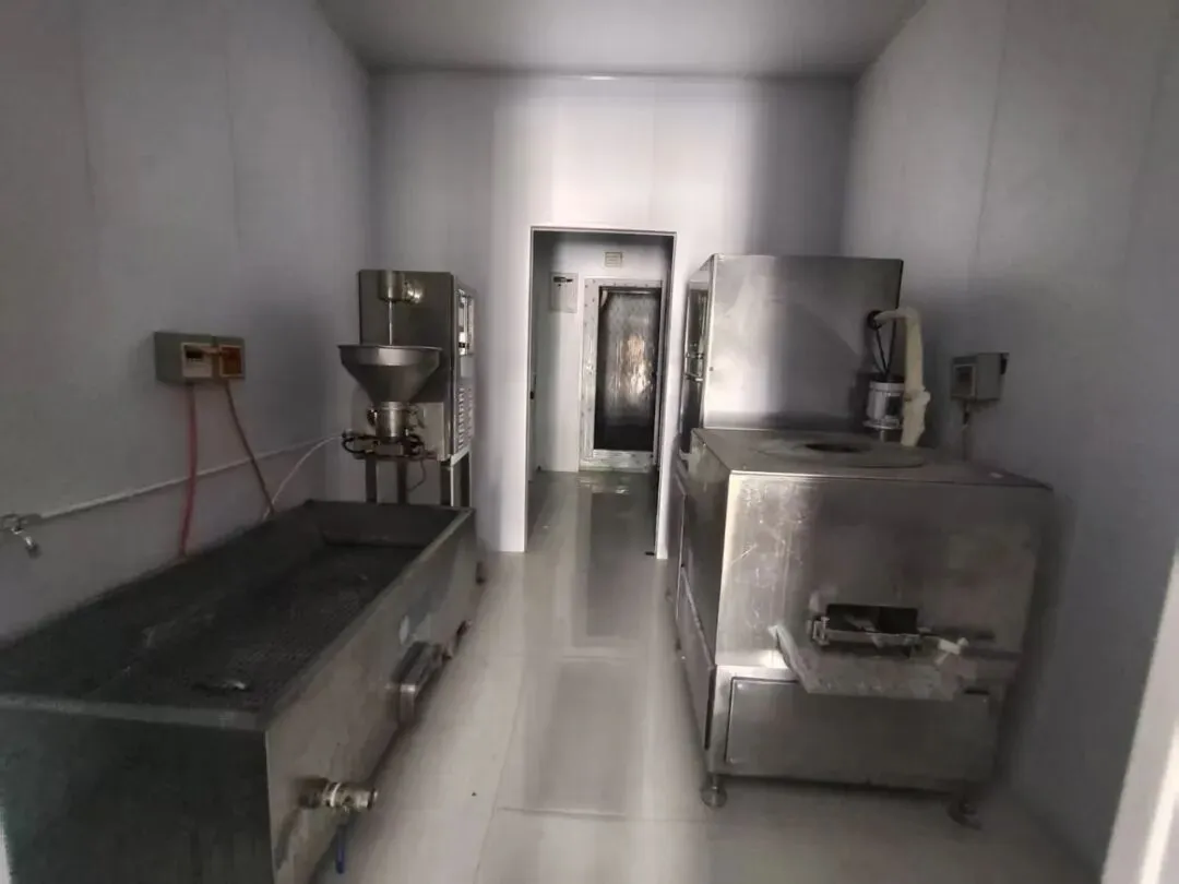 国兴农贸市场商铺转让,(可空转)