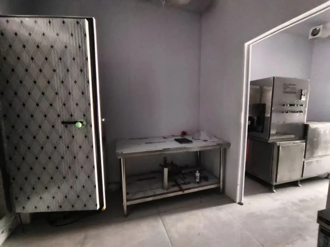 国兴农贸市场商铺转让,(可空转)