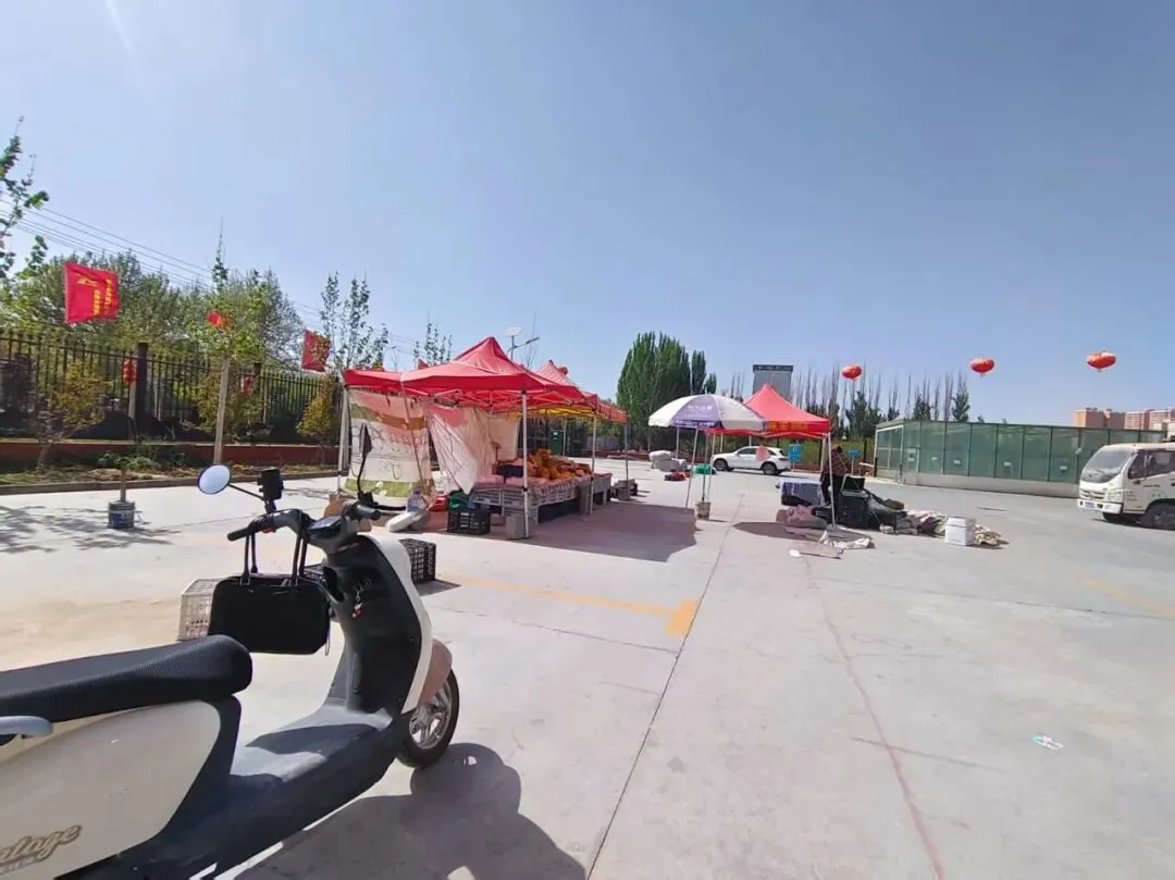 国兴农贸市场商铺转让,(可空转)