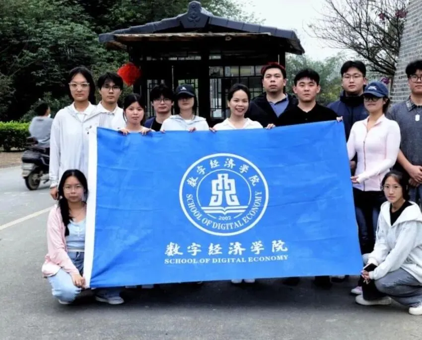 复盘促提升 聚力启新程——吉利繁星AI营销产业学院第一期项目汇报复盘会顺利召开