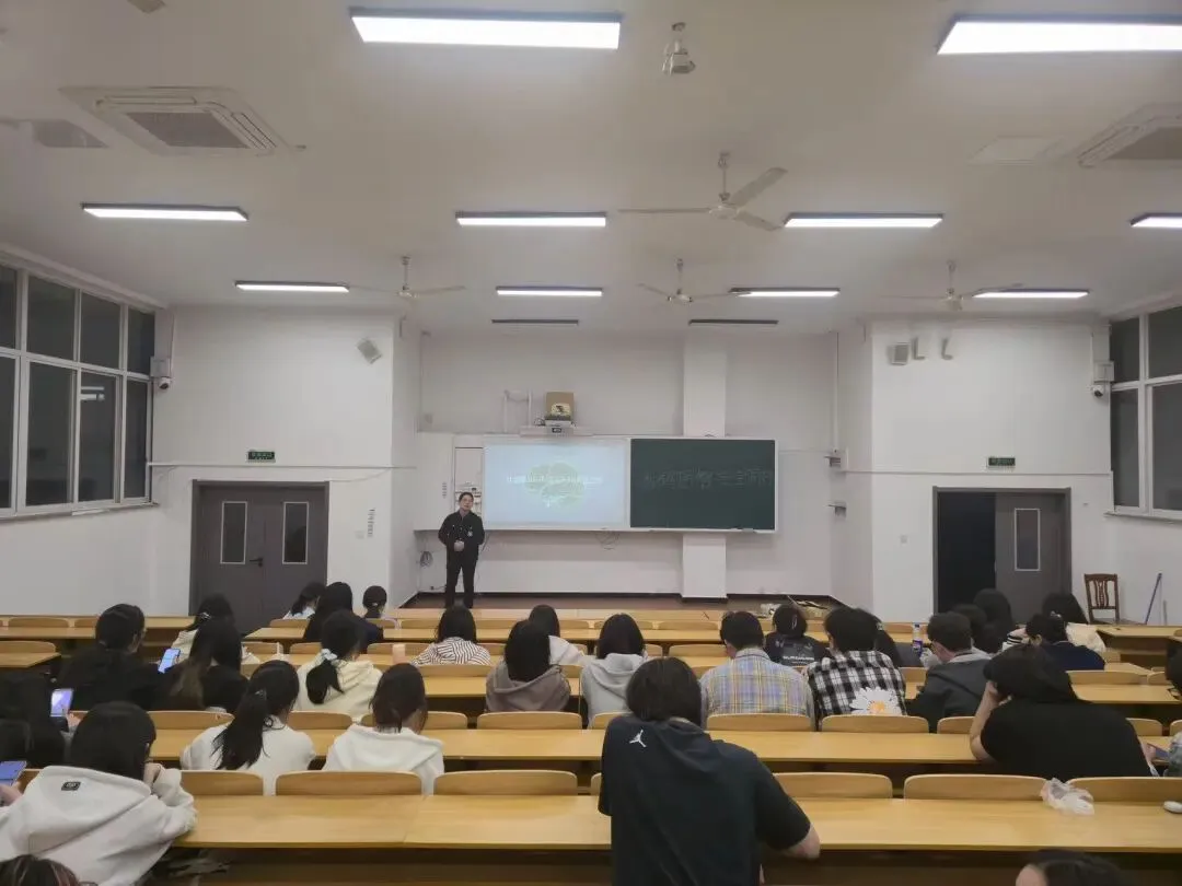 科普赋能成长,安全护航青春 | 计算机知识与网络安全知识讲座圆满举办