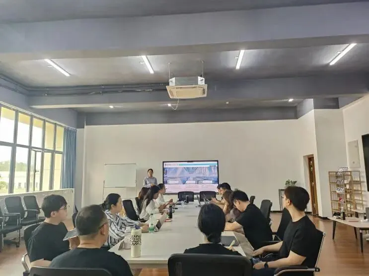 复盘促提升 聚力启新程——吉利繁星AI营销产业学院第一期项目汇报复盘会顺利召开