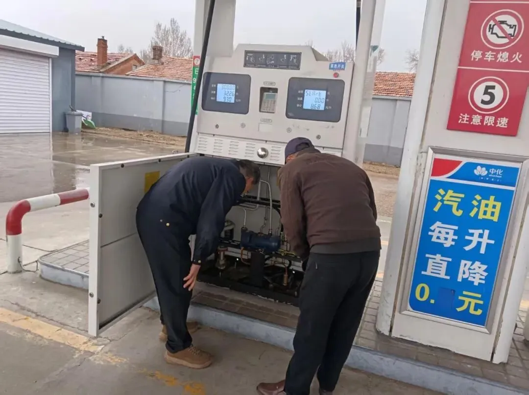 昂昂溪区应急管理局开展成品油市场安全检查及“利剑”行动专项安全检查