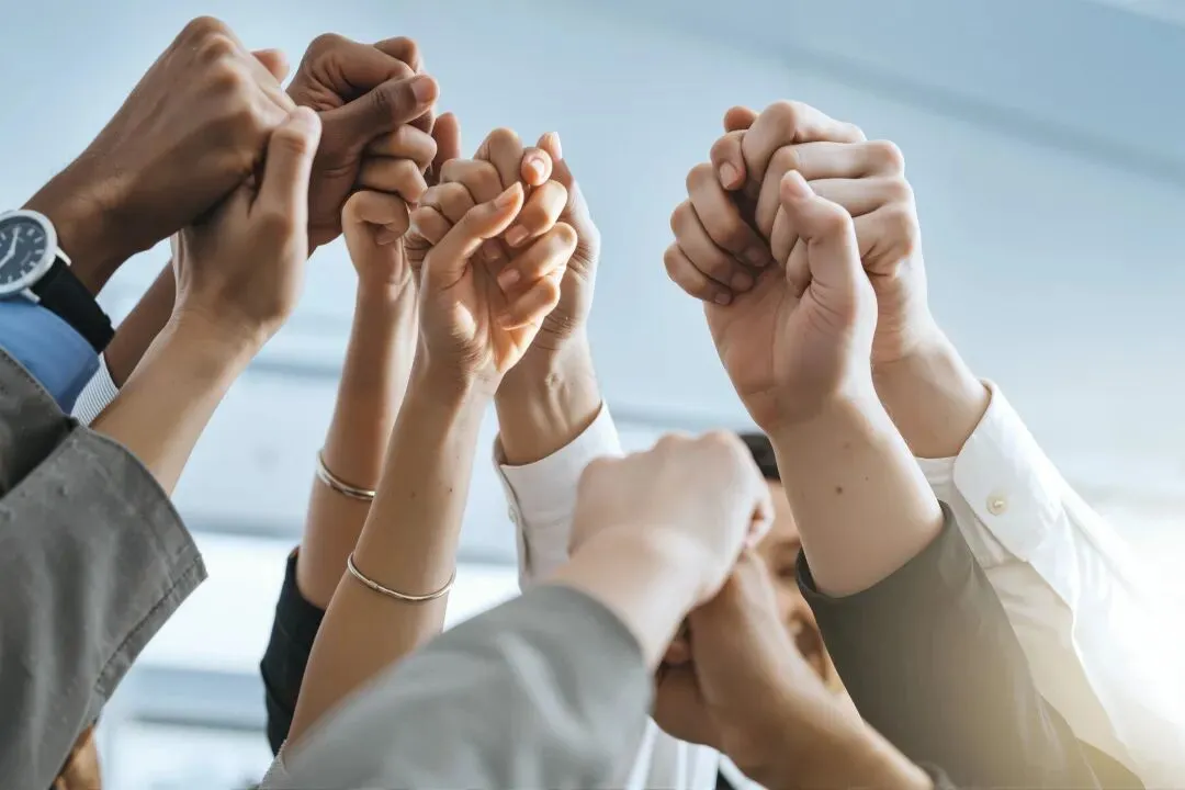 企业增长的 “三位一体”:战略、品牌、营销如何层层对齐?