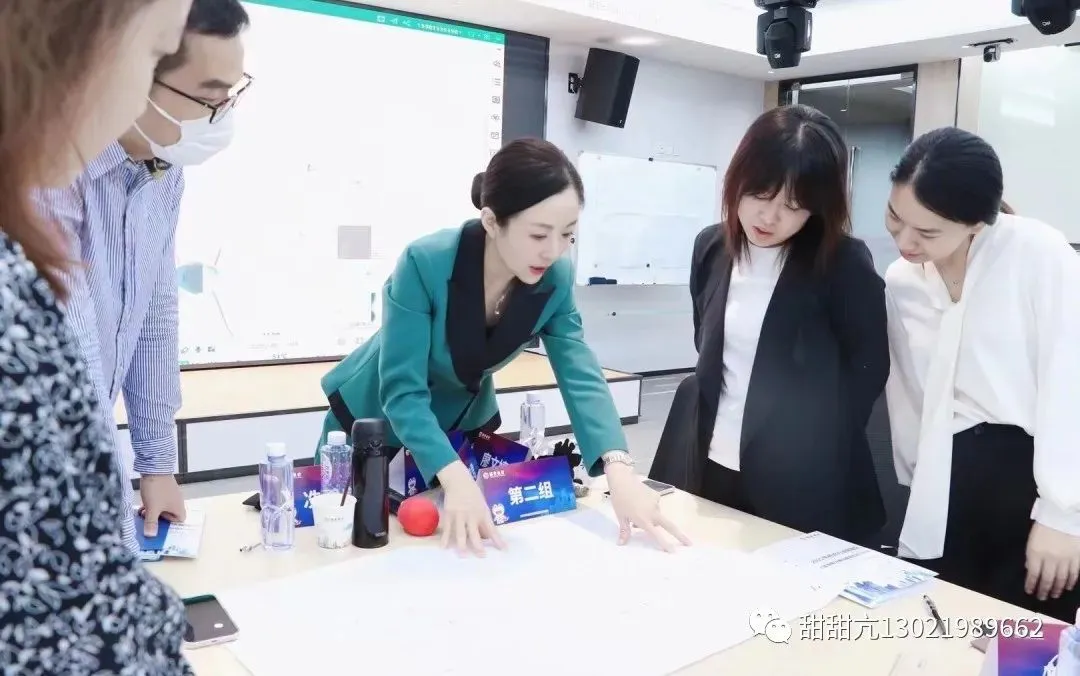 逯瑶老师丨《大客户销售商务礼仪》走进某云科技公司