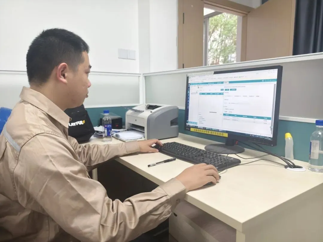 新员工轮岗日记之营销篇 | 当技术遇上服务,我们与客户“零距离”