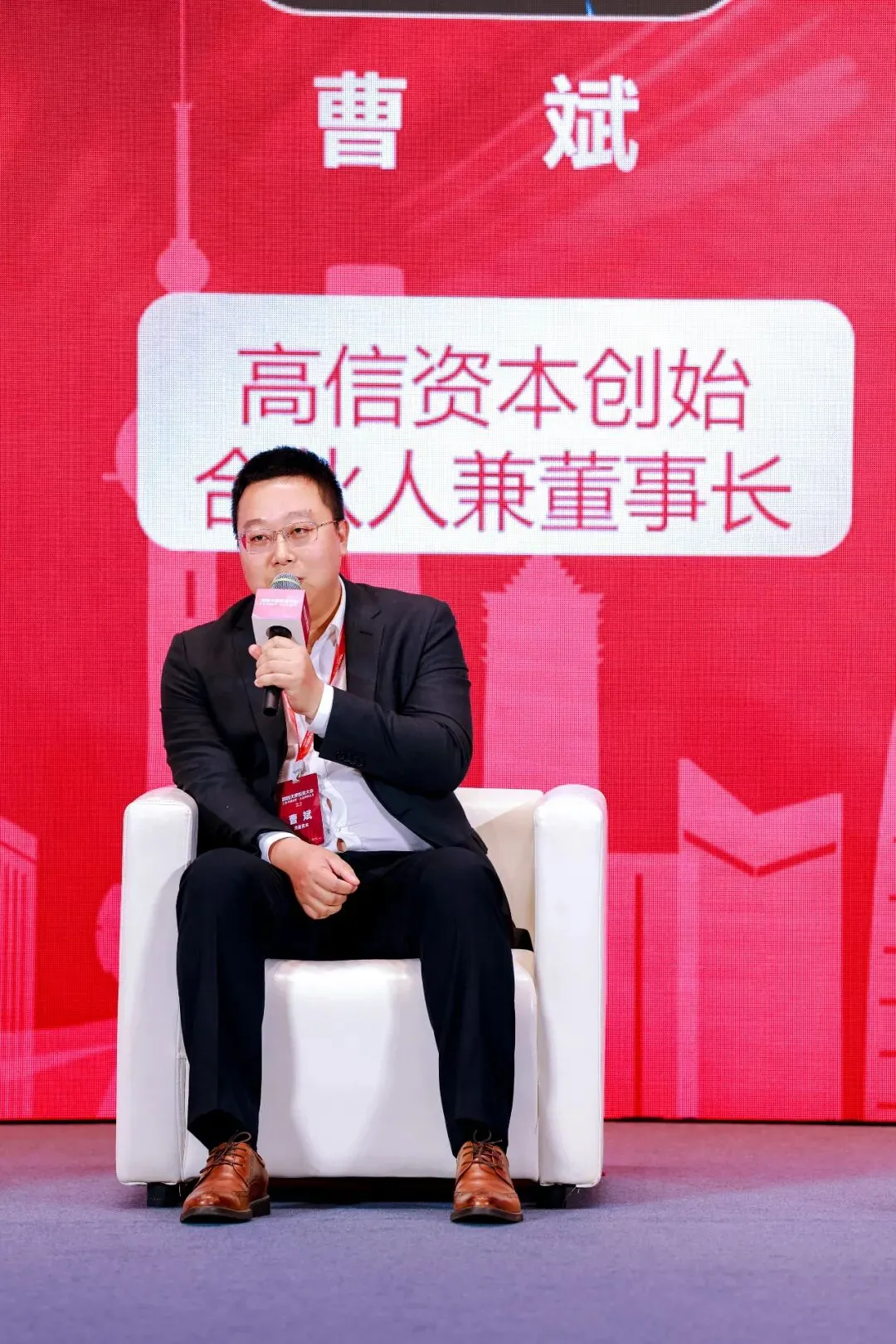 “DeepSeek首次融资”传闻震动市场!寒武纪、沐曦股份、摩尔线程和张雪机车的天使投资人都回应了