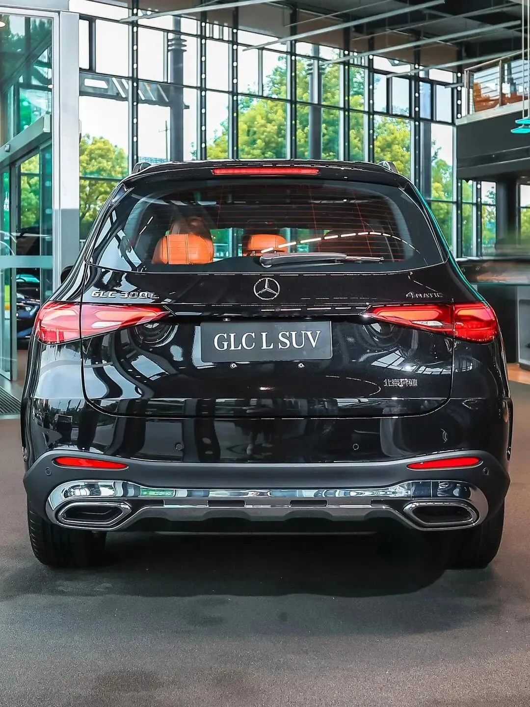 奔驰在美国市场密集发布多起召回公告,涉及多款主流车型,共计4万多辆