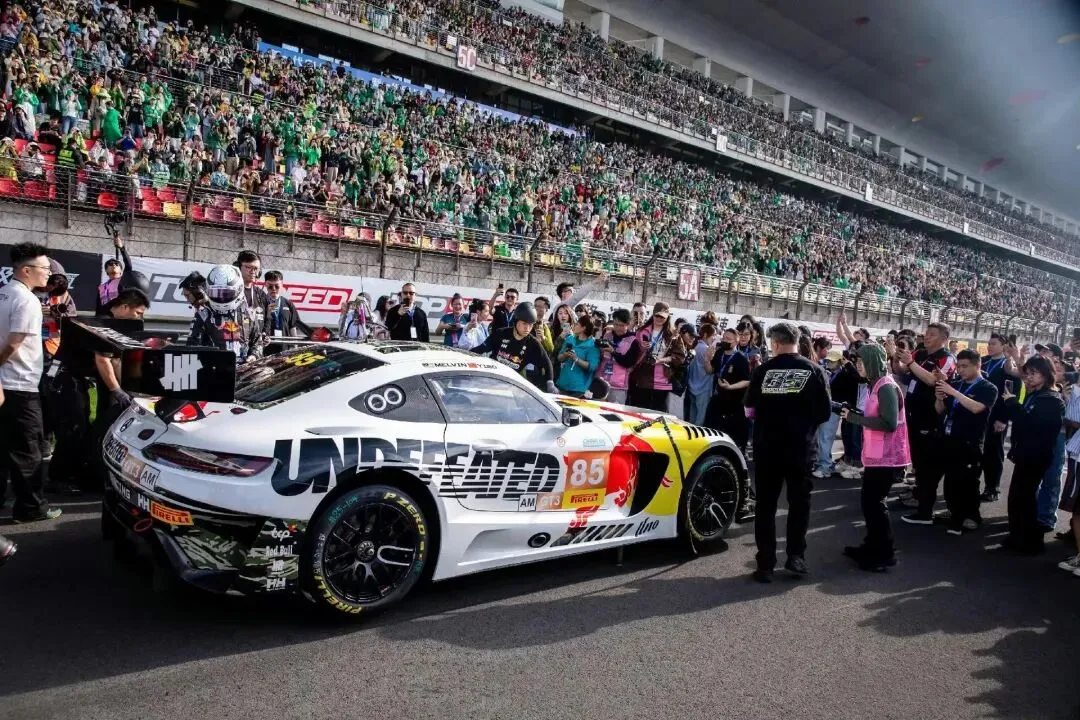 相机市场被王一博带火了?