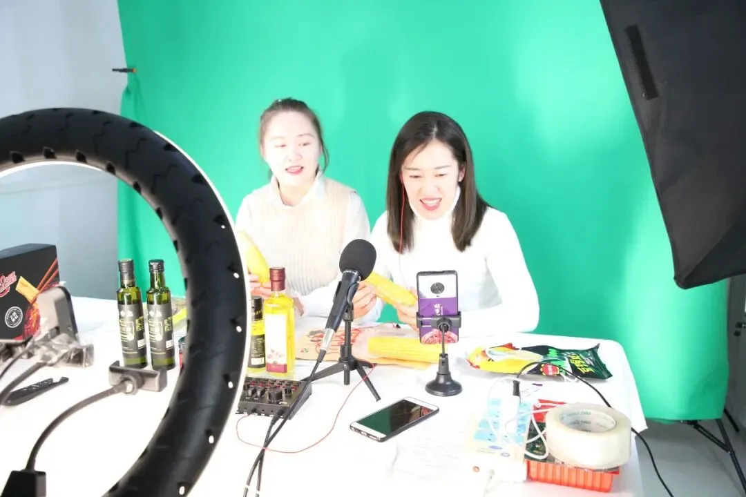 【全民营销】九三分公司:线上线下多点齐发力 掀起“双十二”销售热潮