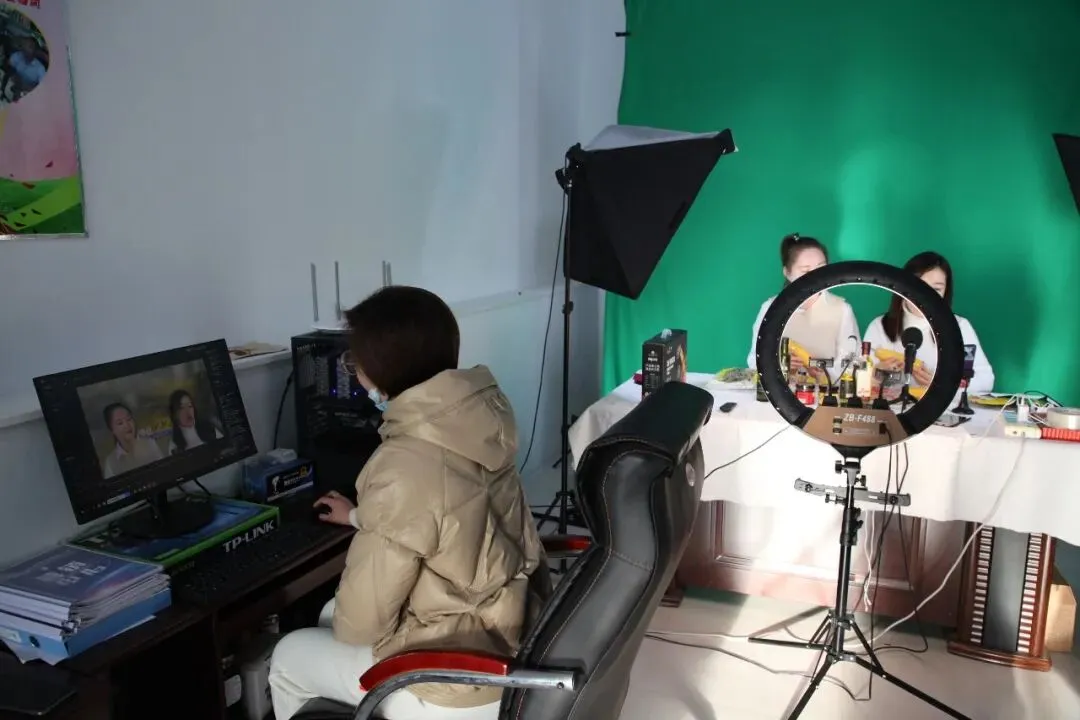 【全民营销】九三分公司:线上线下多点齐发力 掀起“双十二”销售热潮