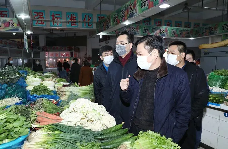 【今日蠡湖】区长陈锡伦赴蠡湖集贸市场督导检查疫情防控工作